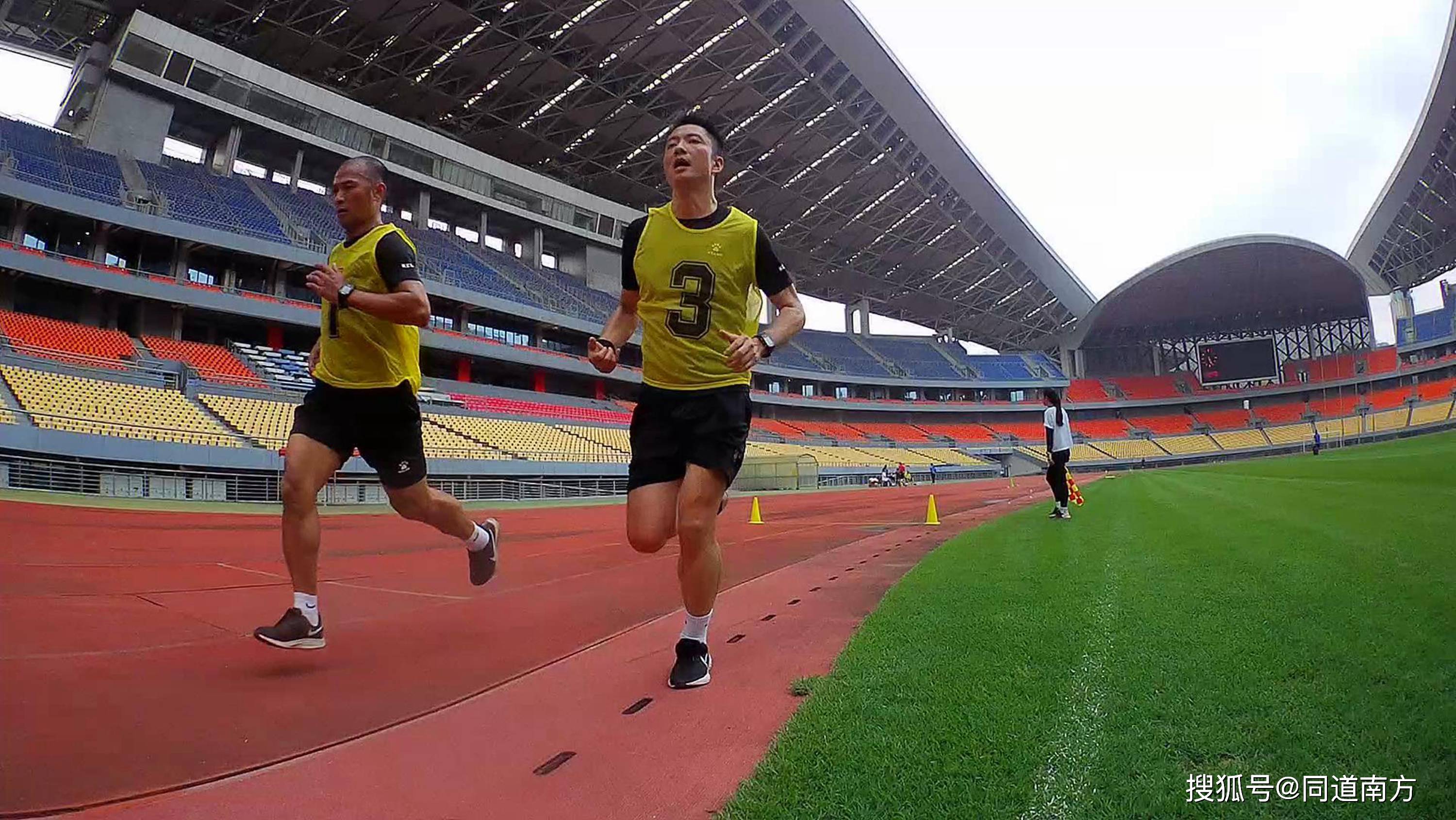 南宫平台 -窗口期体能课后，新奥尔良鹈鹕内部沟通备战中超，态度坚定，高层口径保持一致(洛杉矶湖人vs新奥尔良鹈鹕)