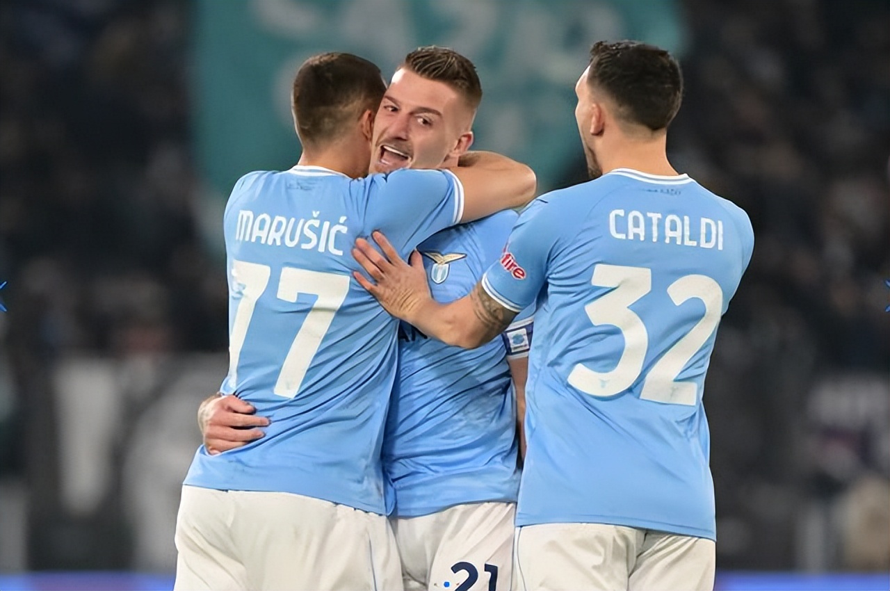 南宫旗下平台 -关于国际比赛日荷甲传出新动向，多特蒙德临场应变，管理层表态：话题不断，训练强度明显提升的信息